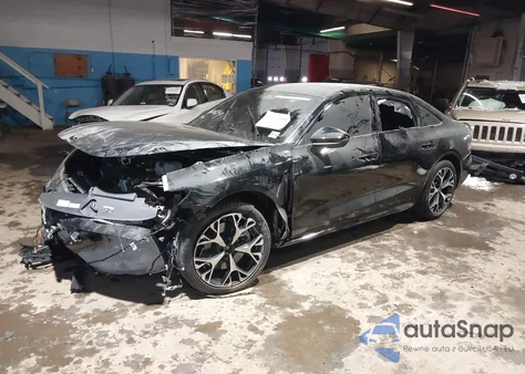 2026 Audi A6 z USA, uszkodzony, nr VIN WAU55CFNXTN017517